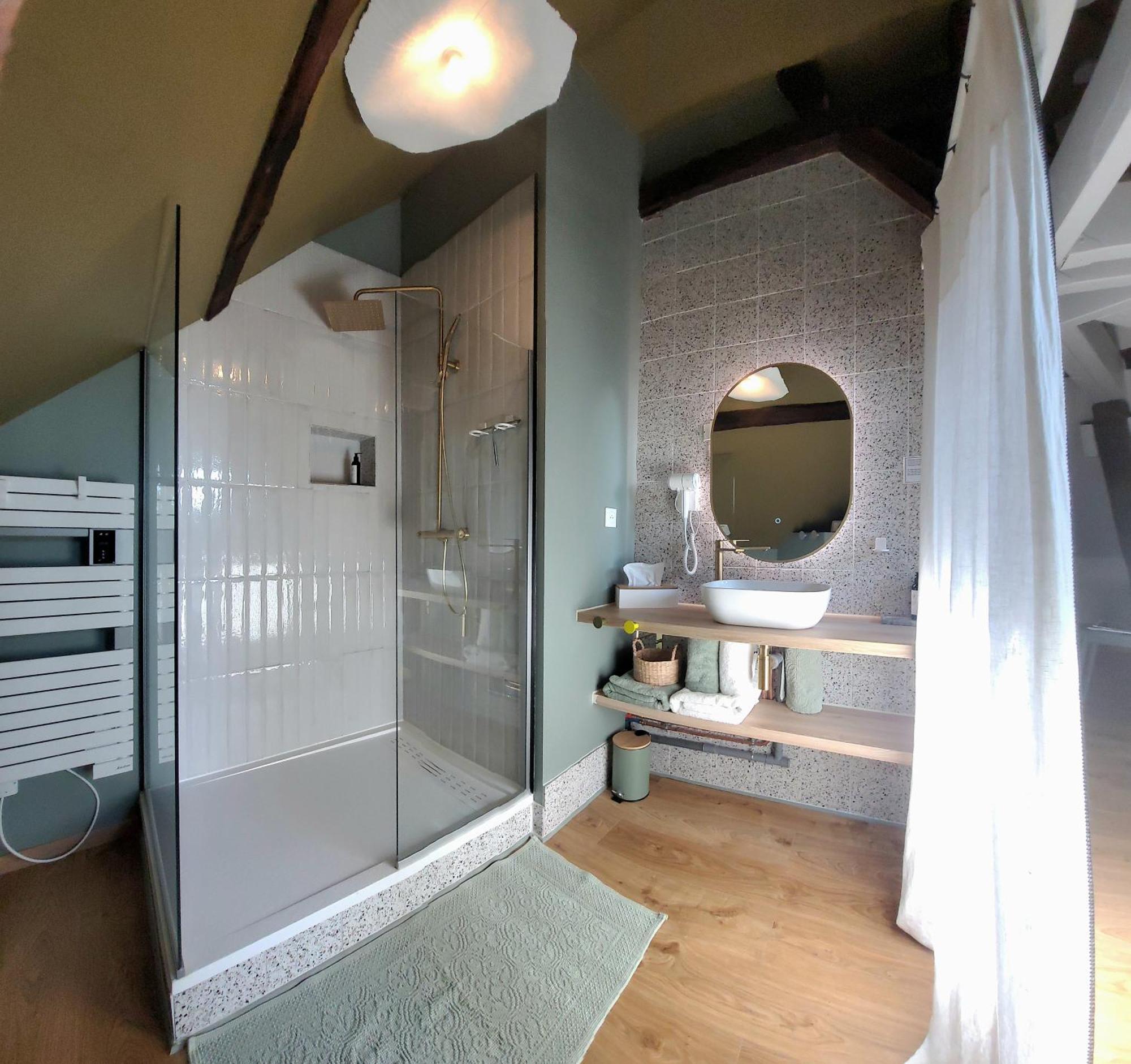 Tresors De Sens Bed & Breakfast Bagian luar foto