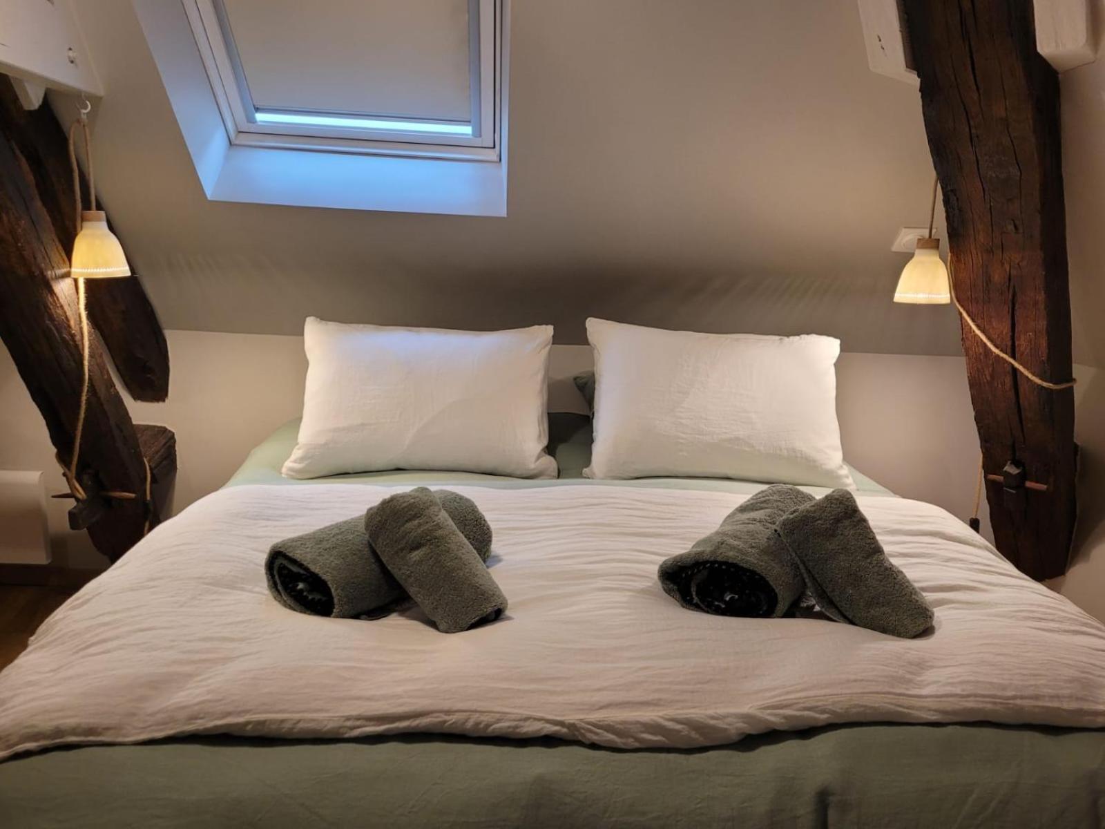 Tresors De Sens Bed & Breakfast Bagian luar foto