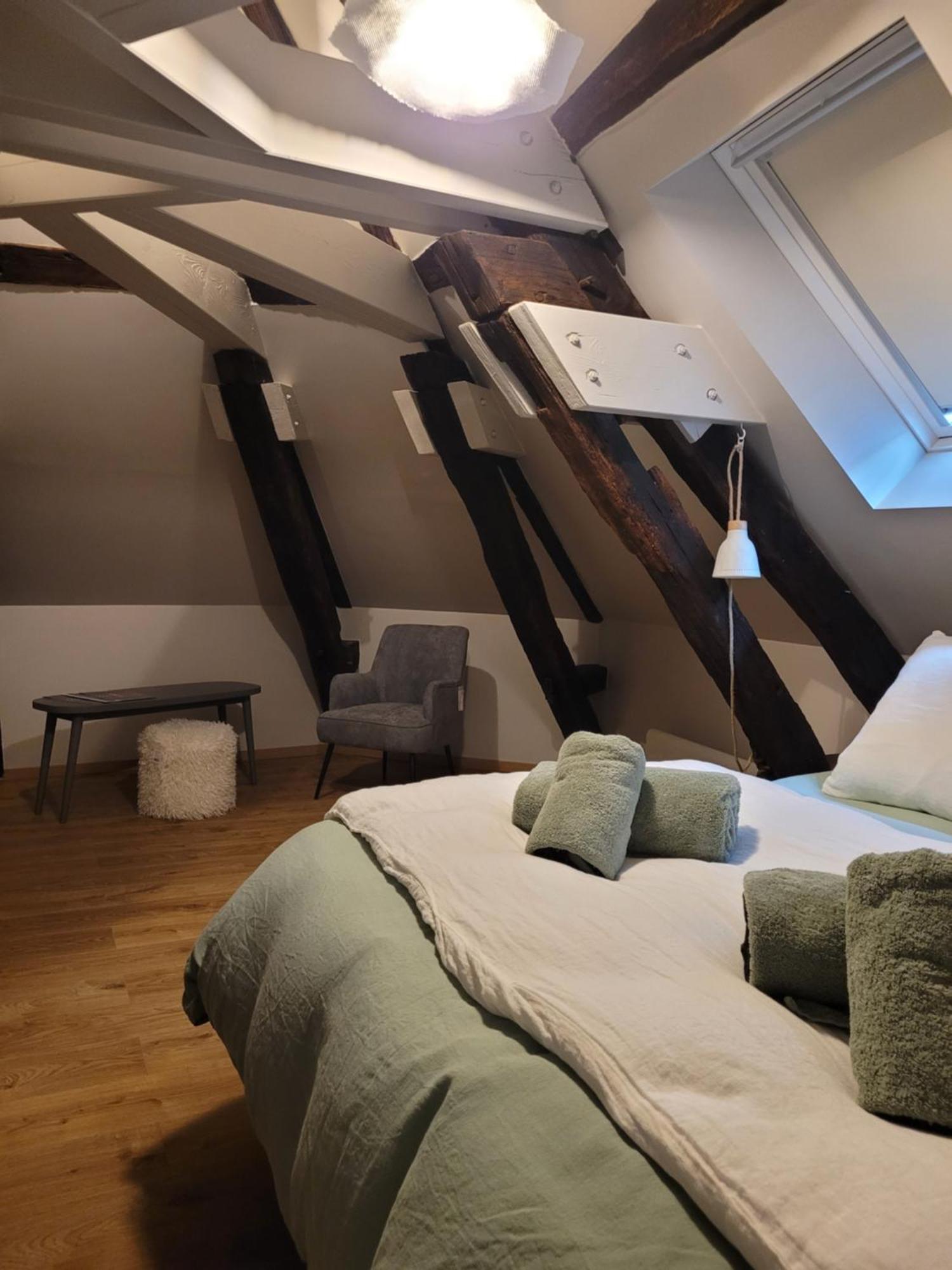 Tresors De Sens Bed & Breakfast Bagian luar foto