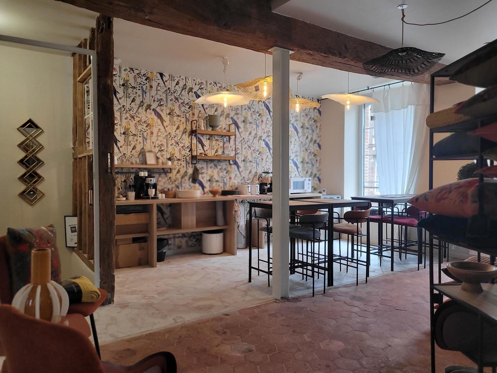 Tresors De Sens Bed & Breakfast Bagian luar foto